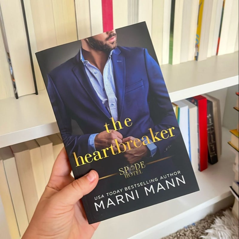 The Heartbreaker by Marni Mann, Paperback Pangobooks