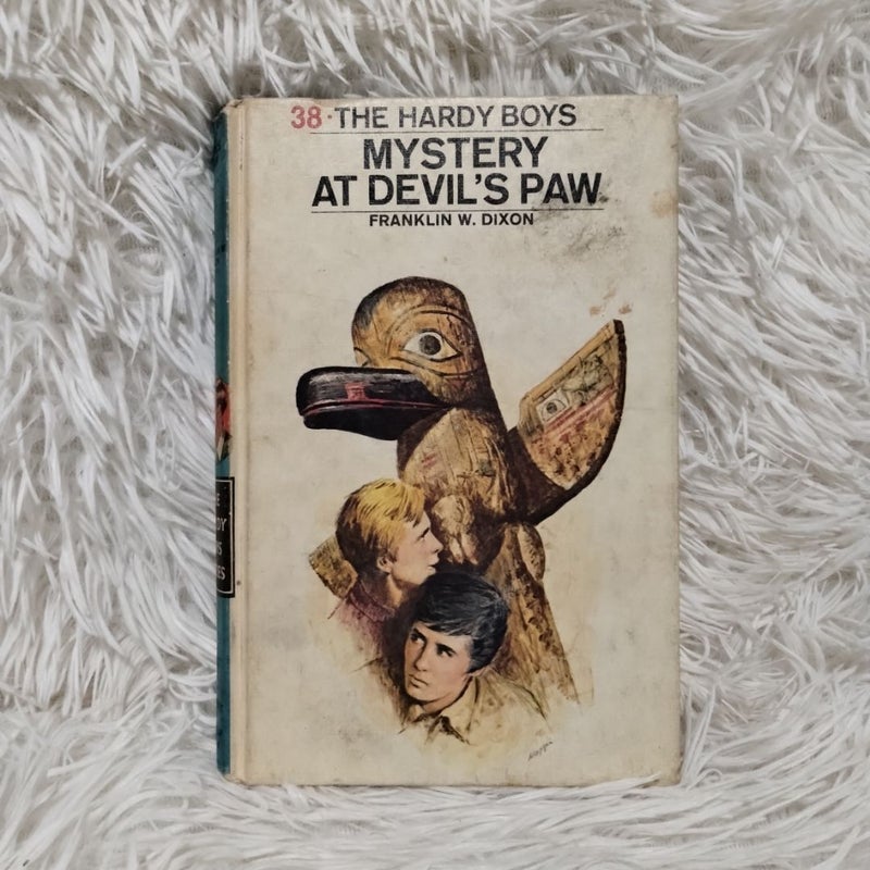 Hardy Boys 38: Mystery at Devil's Paw