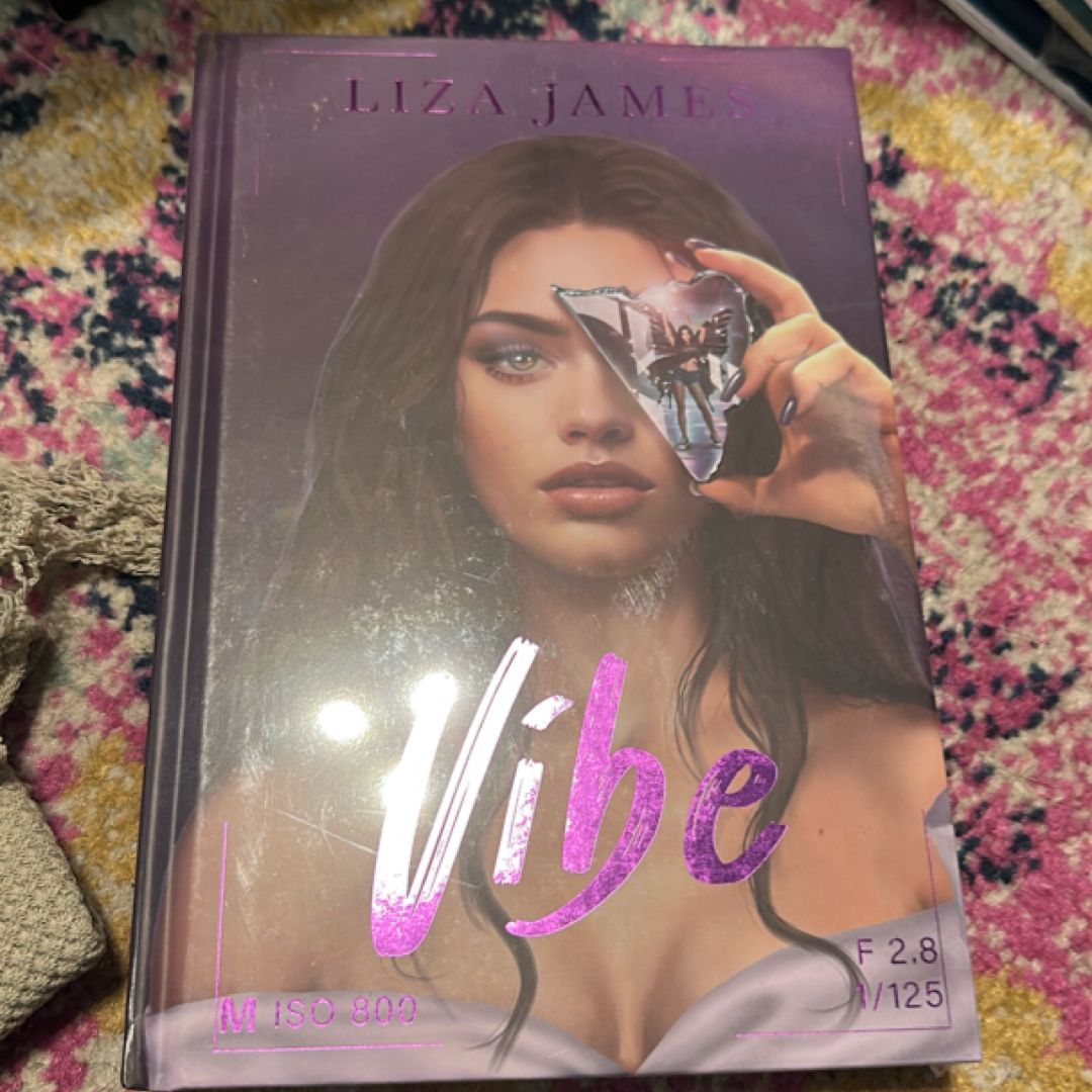 Vibe- dark and quirky 