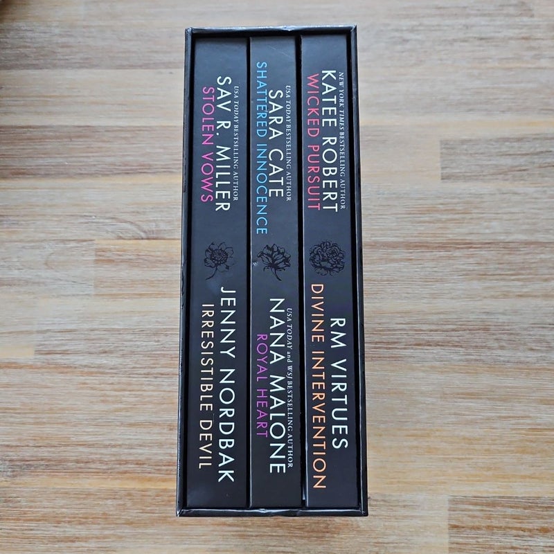 *SIGNED* Black Rose Auction Kickstarter Deluxe 6-Book Box Set