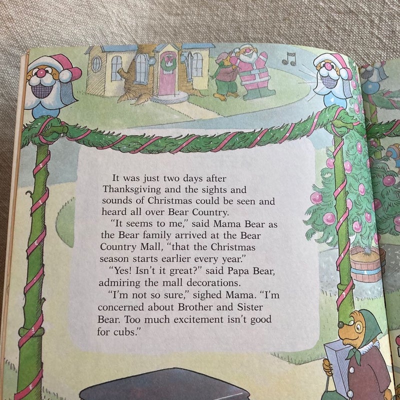The Berenstain Bears Meet Santa Bear
