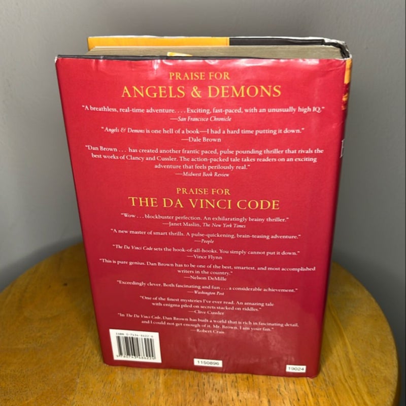 Angels & Demons by Dan Brown – First Edition Hardcover (2003, Atria Books)