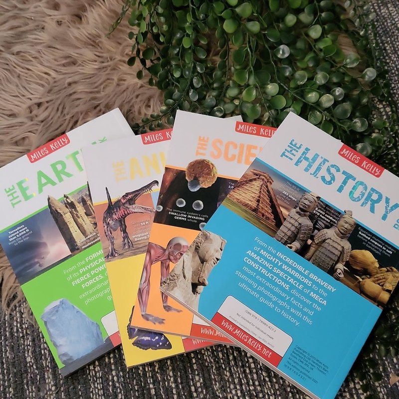 The Ultimate Fact Box, 4 Book Set by Miles Kelly, Hardcover | Pangobooks