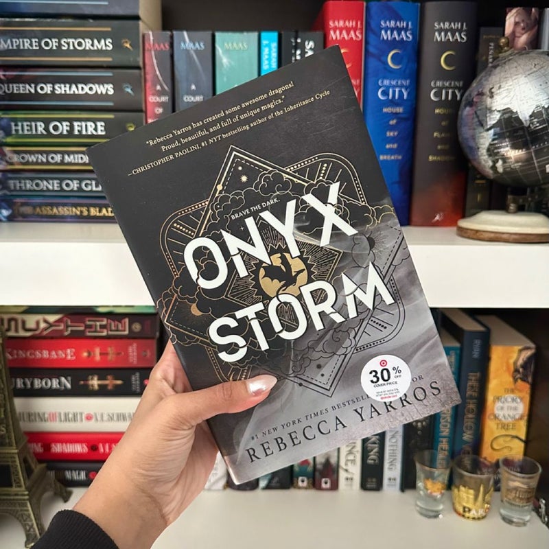 Onyx Storm (Deluxe Limited Edition)