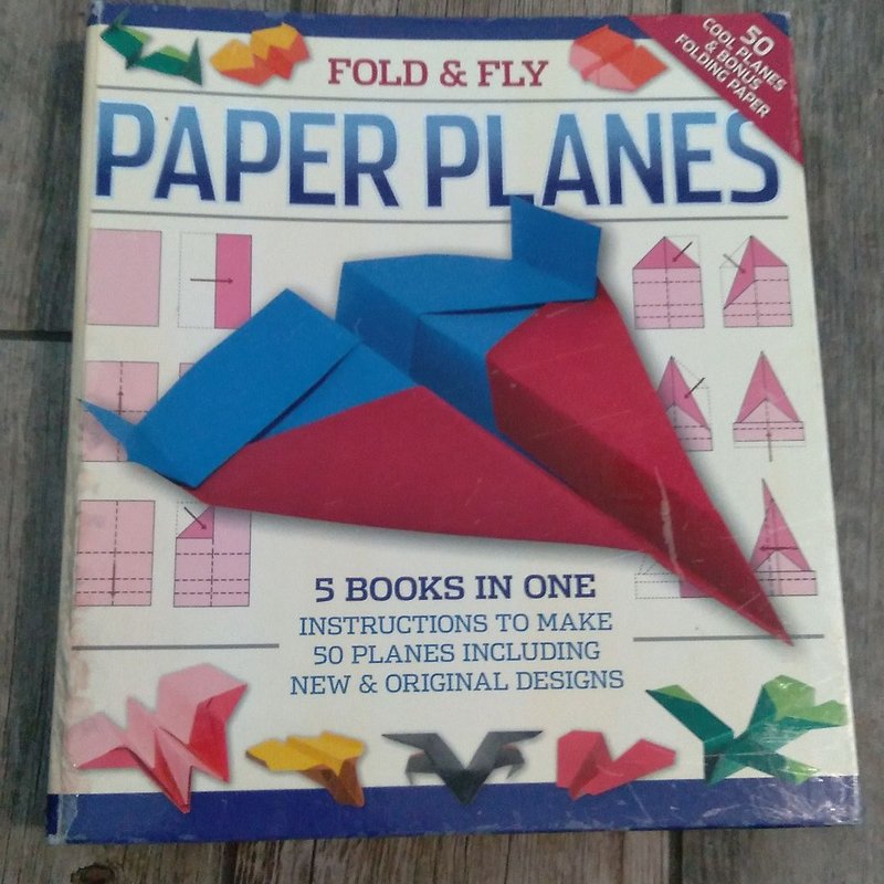 fold and fly paper planes by suzanna pearce, Hardcover | Pangobooks