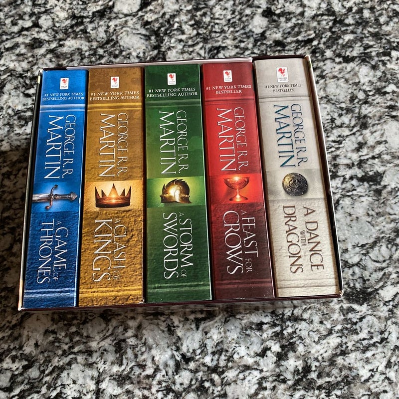 Game of Thrones - George R.R. Martin - Books 1, 2, 3, 4 - Softcover - 4  Book Set