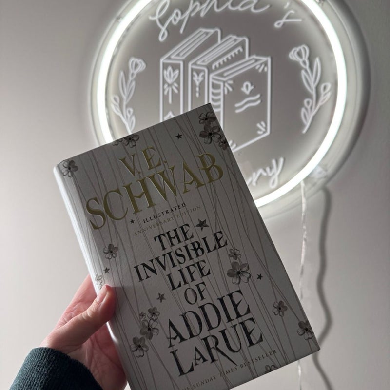 The Invisible Life of Addie Larue ILLUSTRATED ANNIVERSARY SPECIAL EDITION
