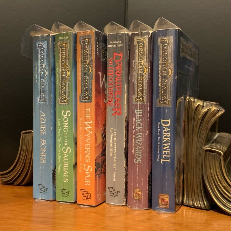 Vintage Forgotten Realms: Complete Finder’s Stone & Moonshae Trilogy Set: Azure Bonds, The Wyvern’s Spur, Song of the Saurials, Darkwalker on Moonshae, Black Wizards, Darkwell
