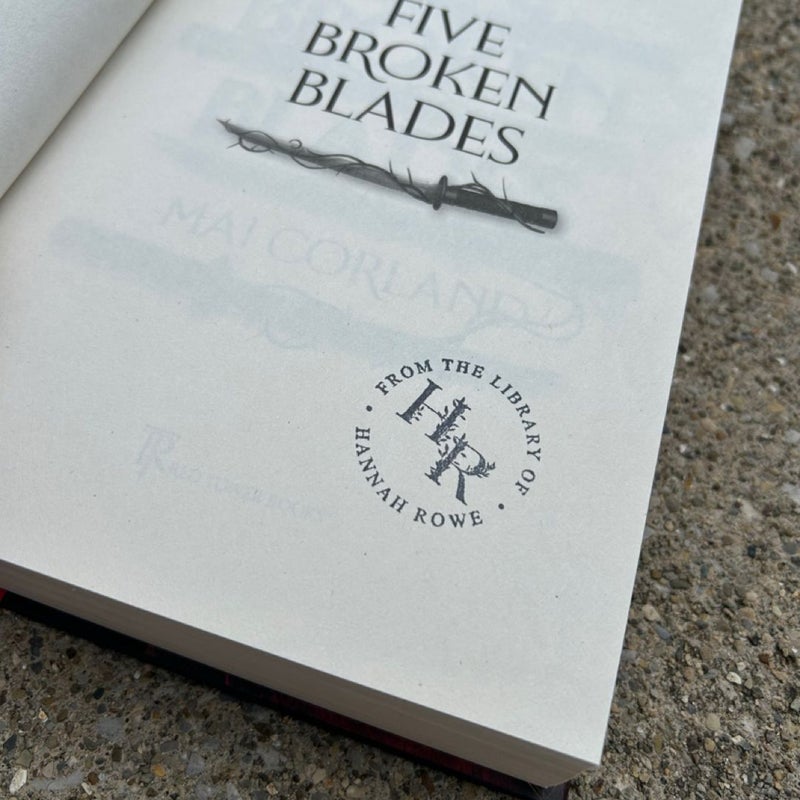 Five Broken Blades (Standard Edition)