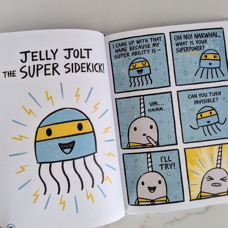 Super Narwhal and Jelly Jolt (a Narwhal and Jelly Book #2)