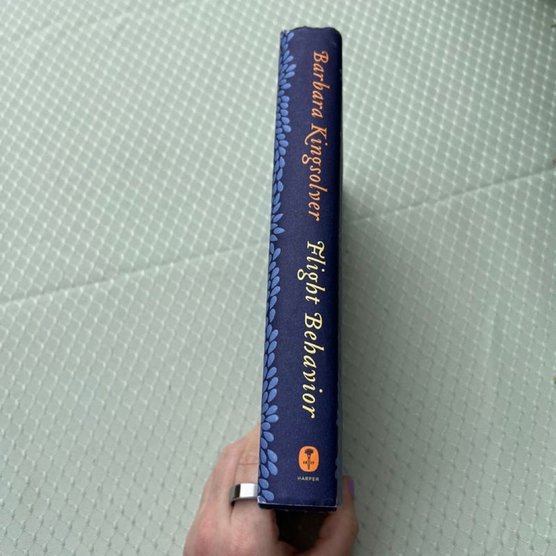 Flight Behavior (FIRST EDITION)