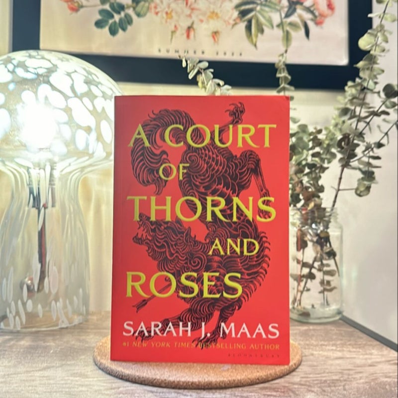 A Court of Thorns and Roses 