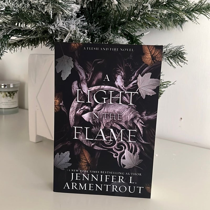 A Light in the Flame by Jennifer L. Armentrout, Paperback Pangobooks