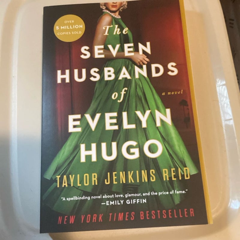The Seven Husbands of Evelyn Hugo