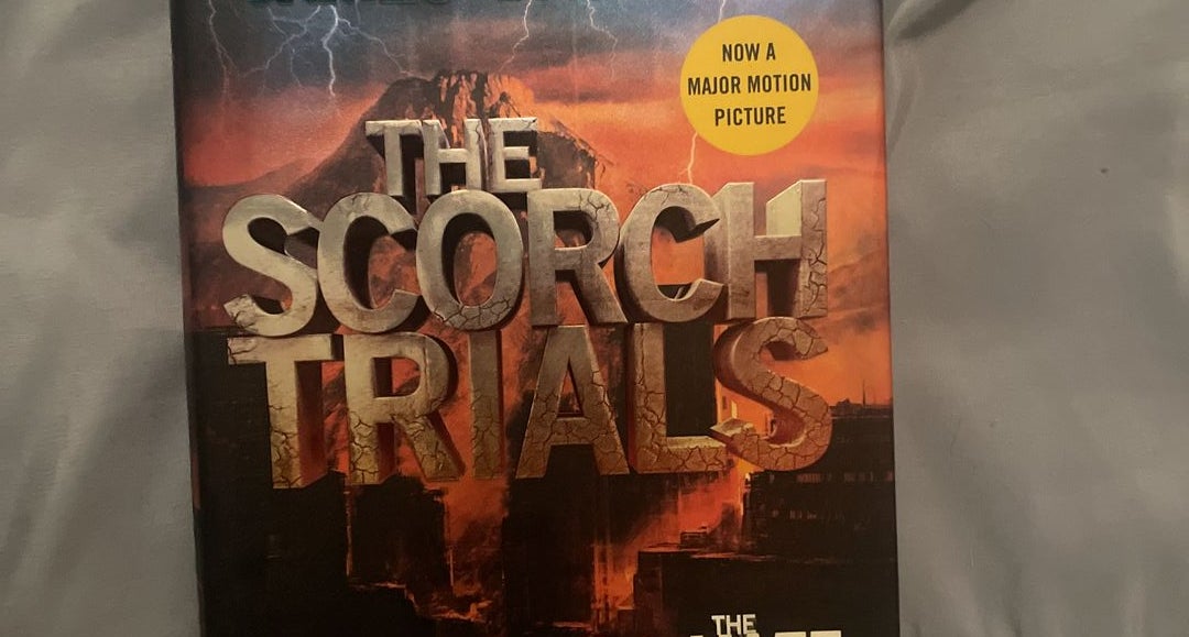  The Scorch Trials (Maze Runner, Book Two): 9780385738750:  Dashner, James: Books
