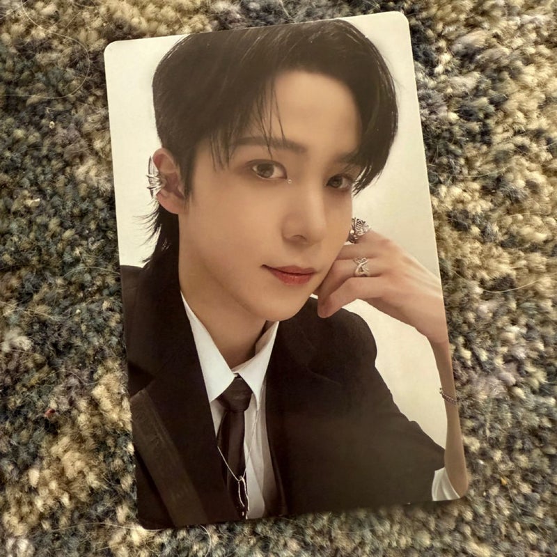 ATEEZ PHOTOCARD