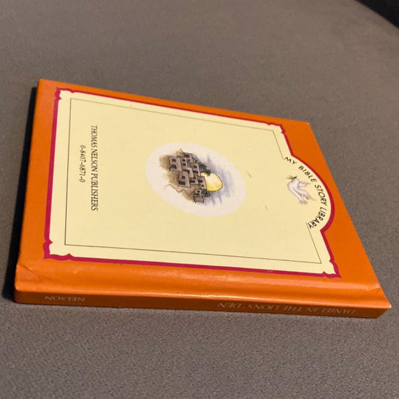 Daniel in the Lions Den (mini book)