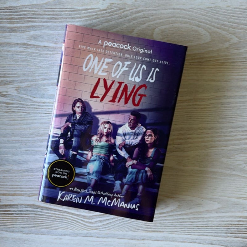 One of Us Is Lying (TV Series Tie-In Edition)