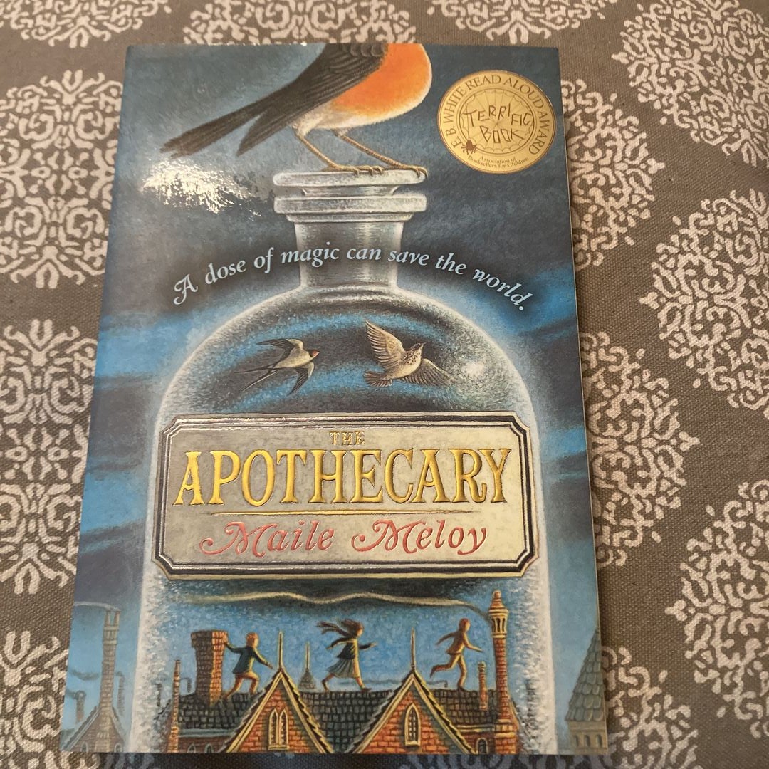 The Apothecary (The Apothecary Series): Meloy, Maile: 9780142422069:  : Books