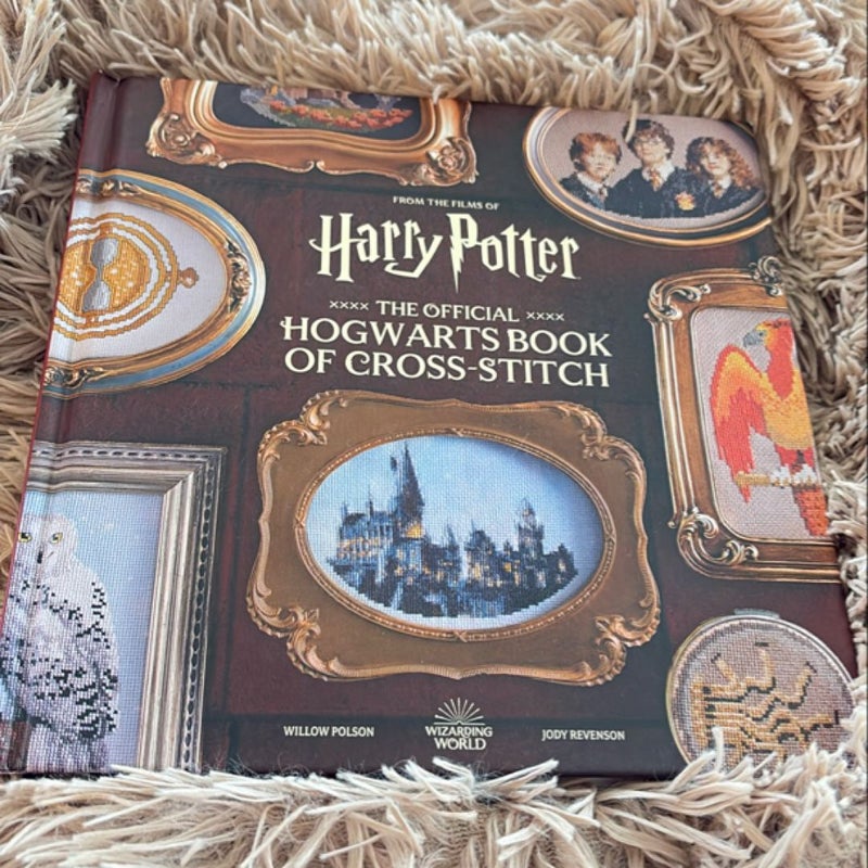 Harry Potter: the Official Hogwarts Book of Cross-Stitch