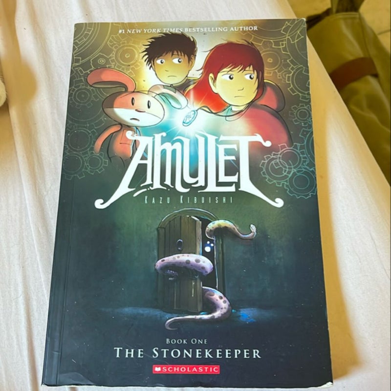 Amulet The Stonekeeper