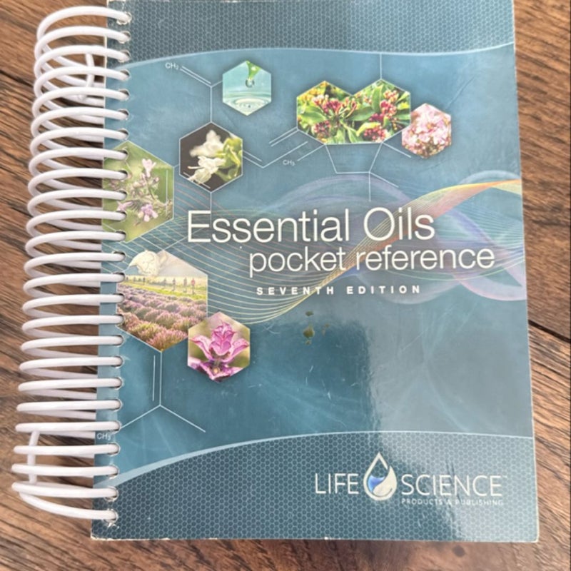 The Essential Oils Pocket Reference, 7th Edition, Full Color Edition