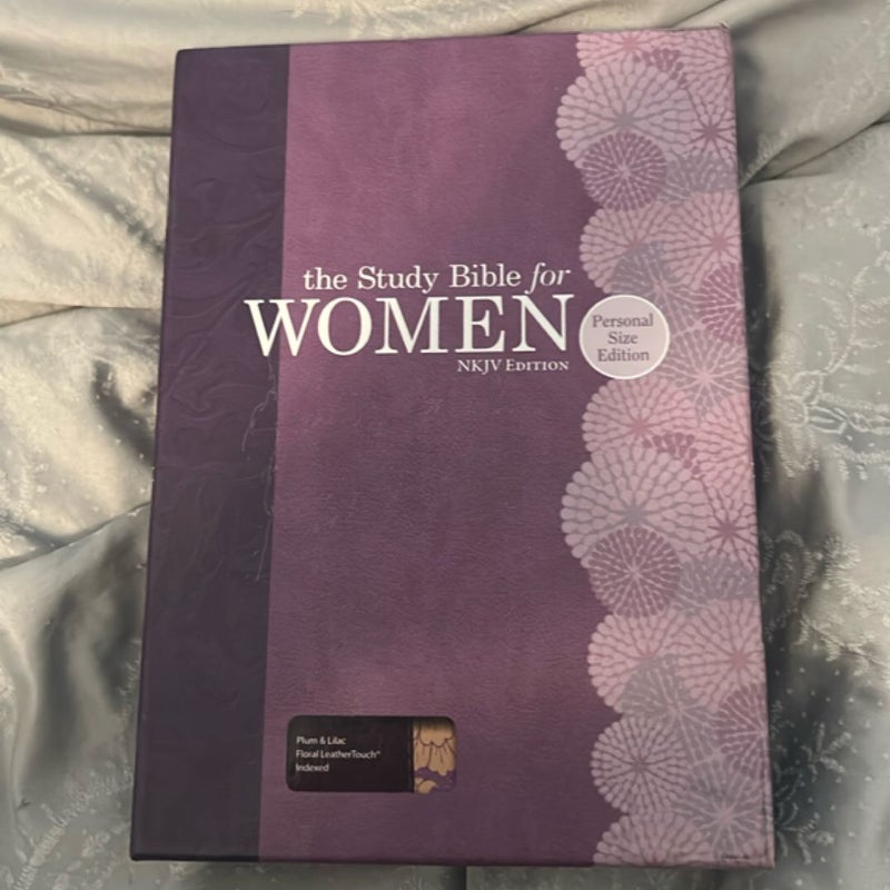 The Study Bible for Women, NKJV Personal Size Edition Plum/Lilac LeatherTouch Indexed