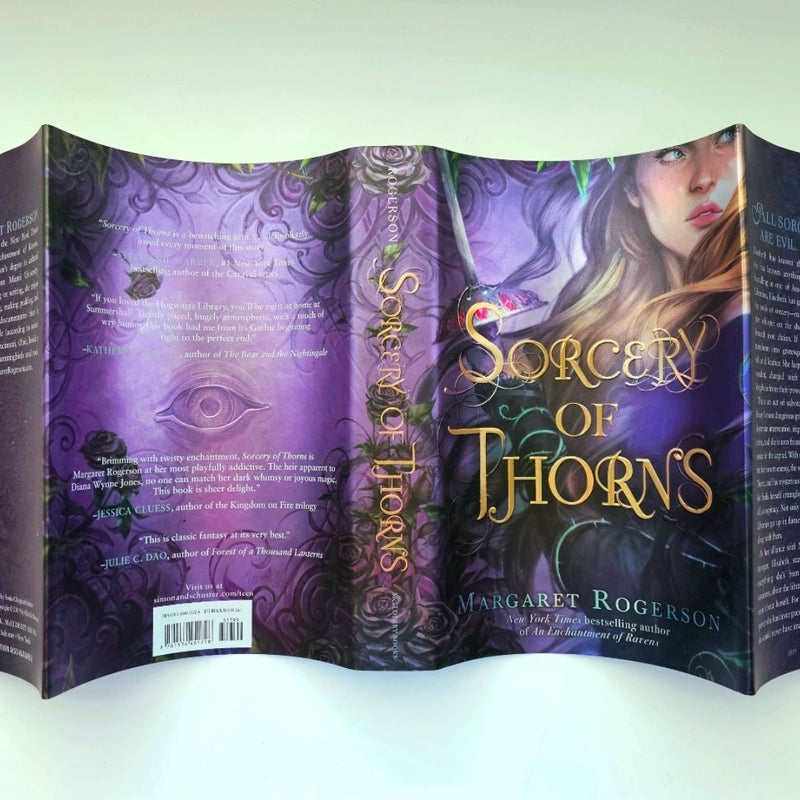 Sorcery Of Thorns SIGNED by Margaret Rogerson Owlcrate FIRST Edition 1st Print Hardcover PURPLE Dust Jacket