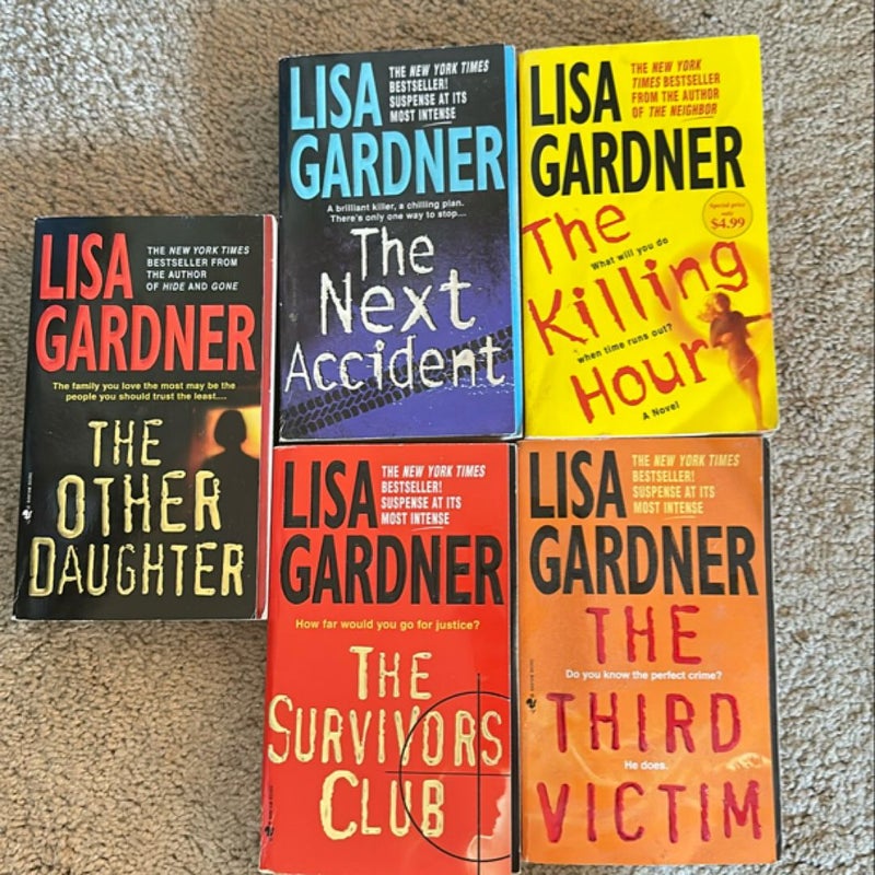 Lisa Gardner Lot of 5 books