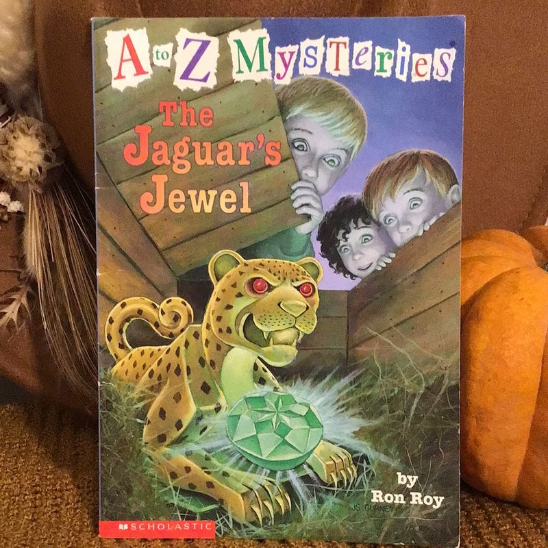 The Jaguar’s jewel ( paperback )