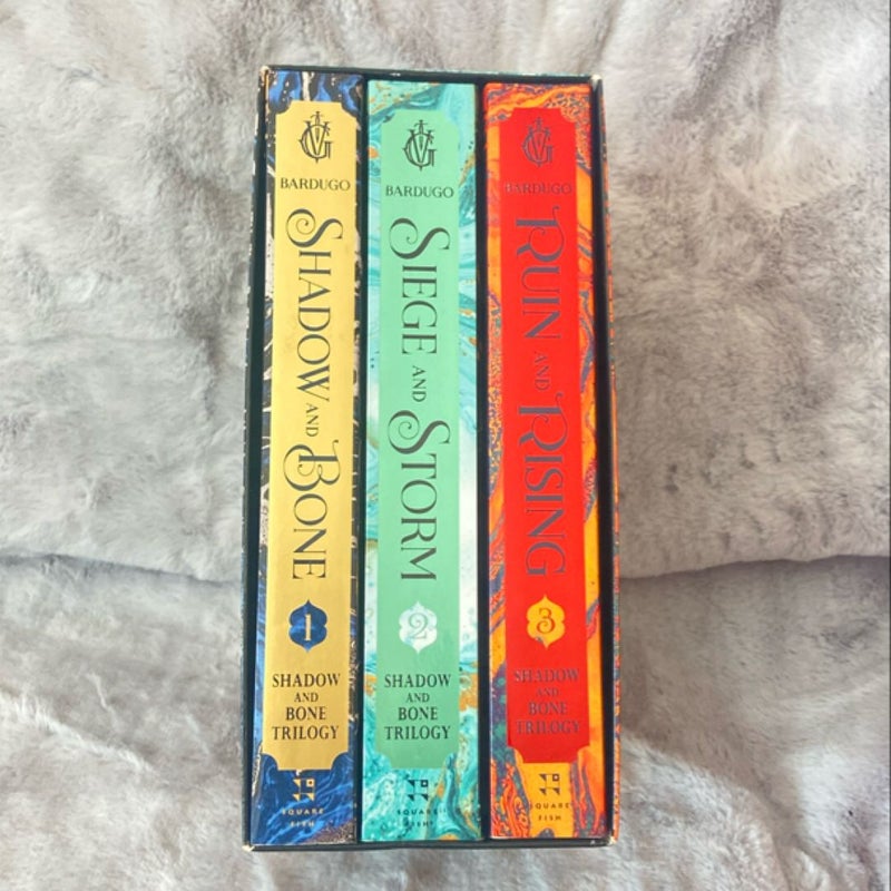 The Shadow and Bone Trilogy Boxed Set