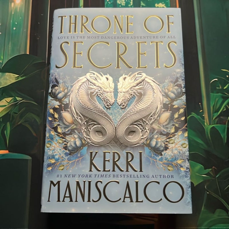 Throne of secrets 