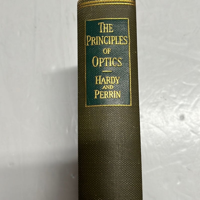 The Principles of Optics (1932)