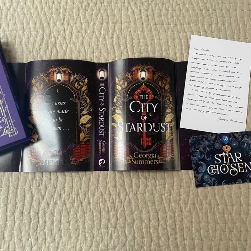 Fairyloot - A Curse of Blood and Wolves & The City of Stardust - Illumicrate - To Cage A God