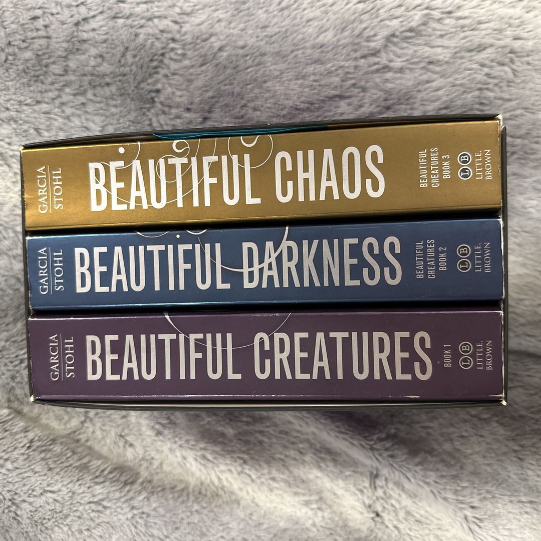 Beautiful Chaos (Beautiful Creatures Series) – Paperback By Kami Garcia & Margaret Stohl – Good Condition