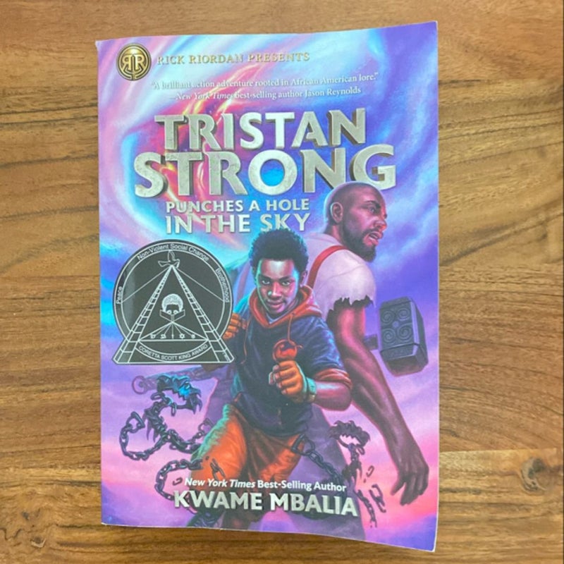 Tristan Strong Punches a Hole in the Sky (a Tristan Strong Novel, Book 1)