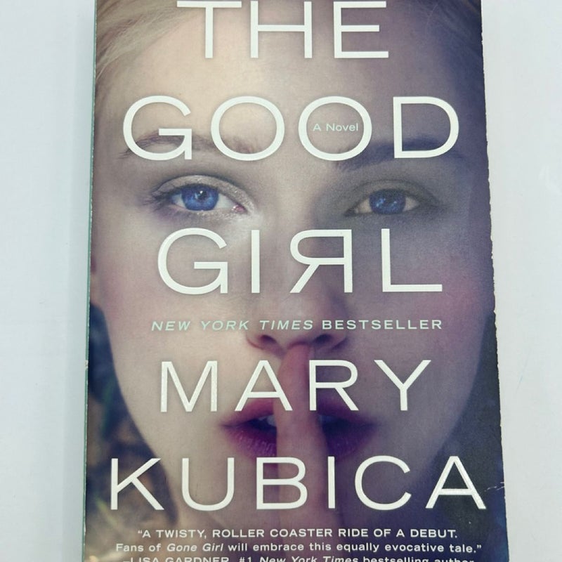 Fiction Mystery Bundle: Lucy Foley The Guest List, Liane Moriarty Nine Perfect Strangers, Jessica Knoll Luckiest Girl Alive, Gillian Flynn Gone Girl, Mary Kubica The Good Girl
