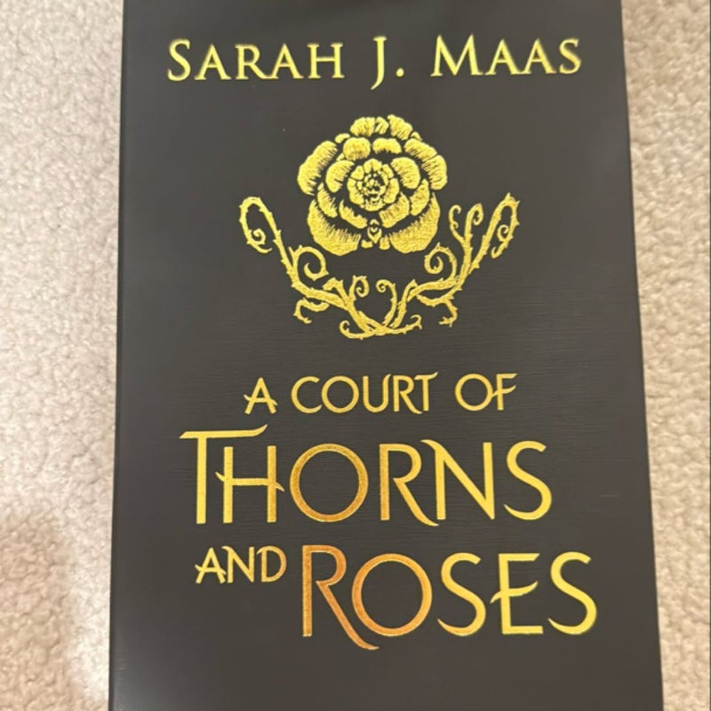 A Court of Thornes and Roses