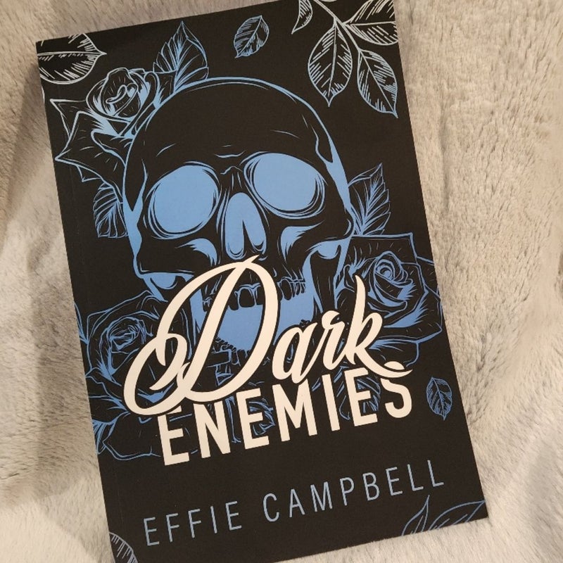 Dark Enemies: Special Edition Blue