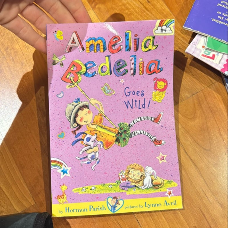 Amelia Bedelia Chapter Book #4: Amelia Bedelia Goes Wild!