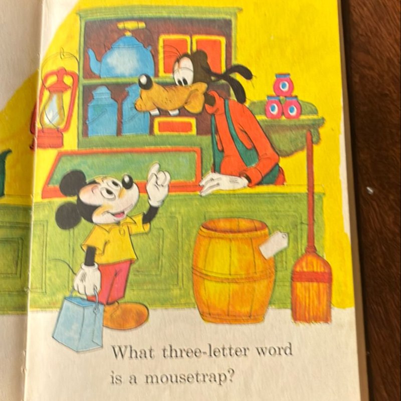 Mickey Mouse’s Riddle Book by Disney, Hardcover | Pangobooks
