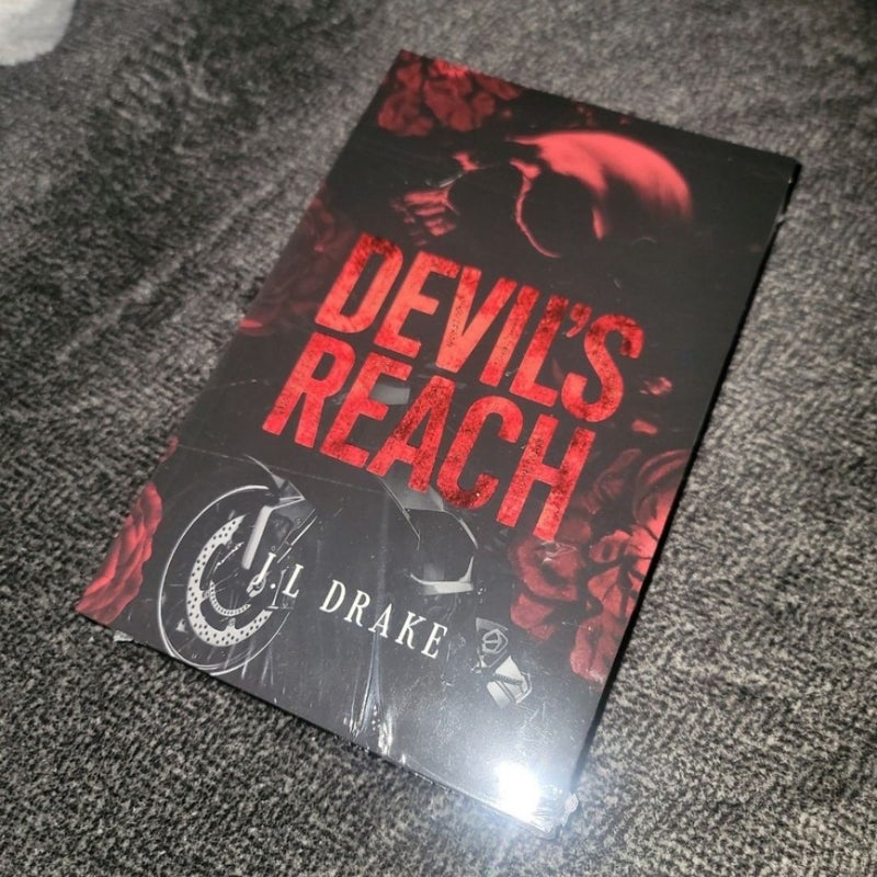 Devils Reach dark and disturbed 