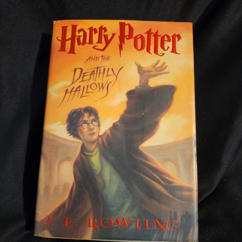 Harry Potter and the Deathly Hallows (First Edition)