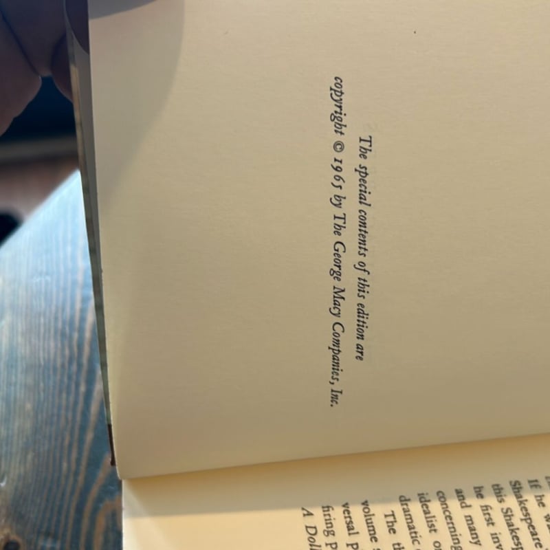 Three Plays (An Enemy of the People, The Wild Duck, Hedda Garber)