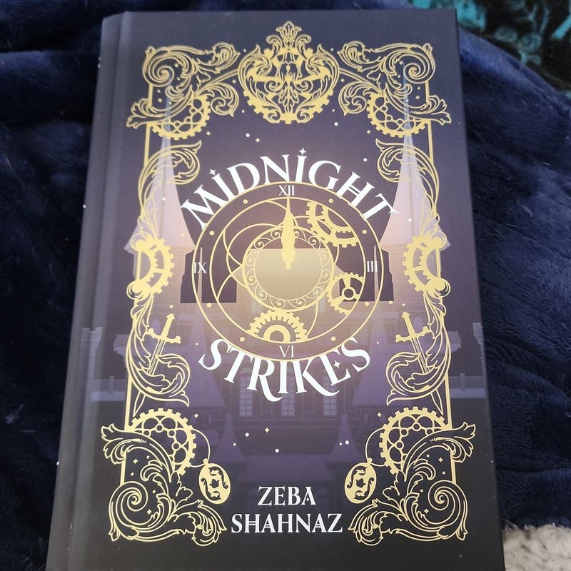 Midnight strikes (owlcrate)