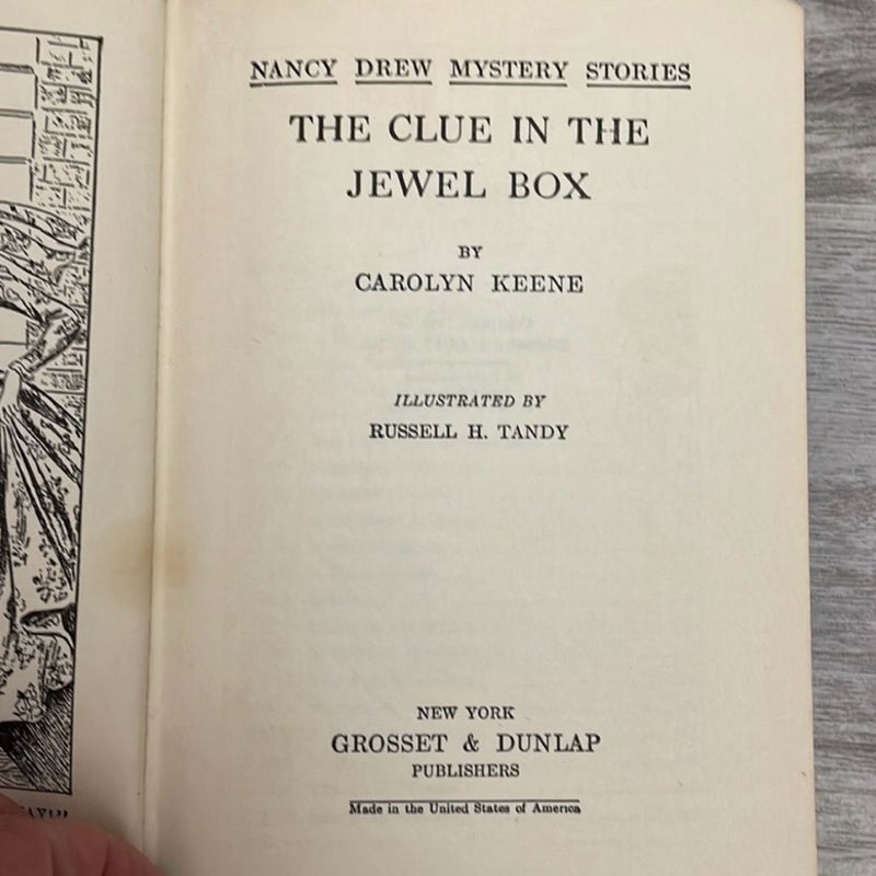 Nancy Drew Mystery Story "The Clue In The Jewel Box" By Carolyn Keene - 1943