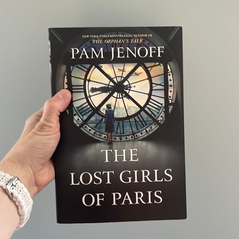 The Lost Girls of Paris