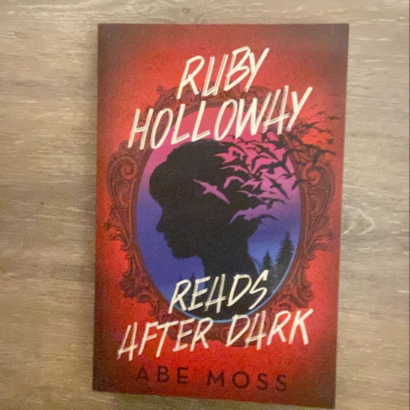 Ruby Holloway Reads after Dark