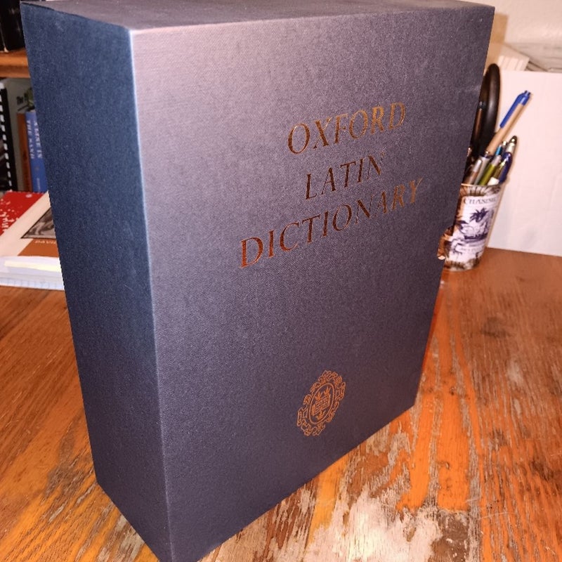 Oxford Latin Dictionary in 2 volume set in slip box 2016