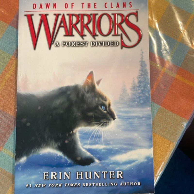 Warriors: Dawn of the Clans #5: a Forest Divided